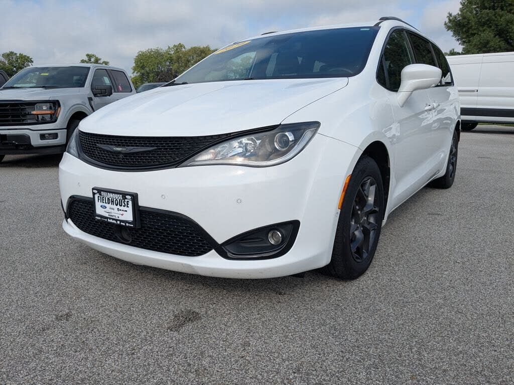 2020 CHRYSLER Pacifica