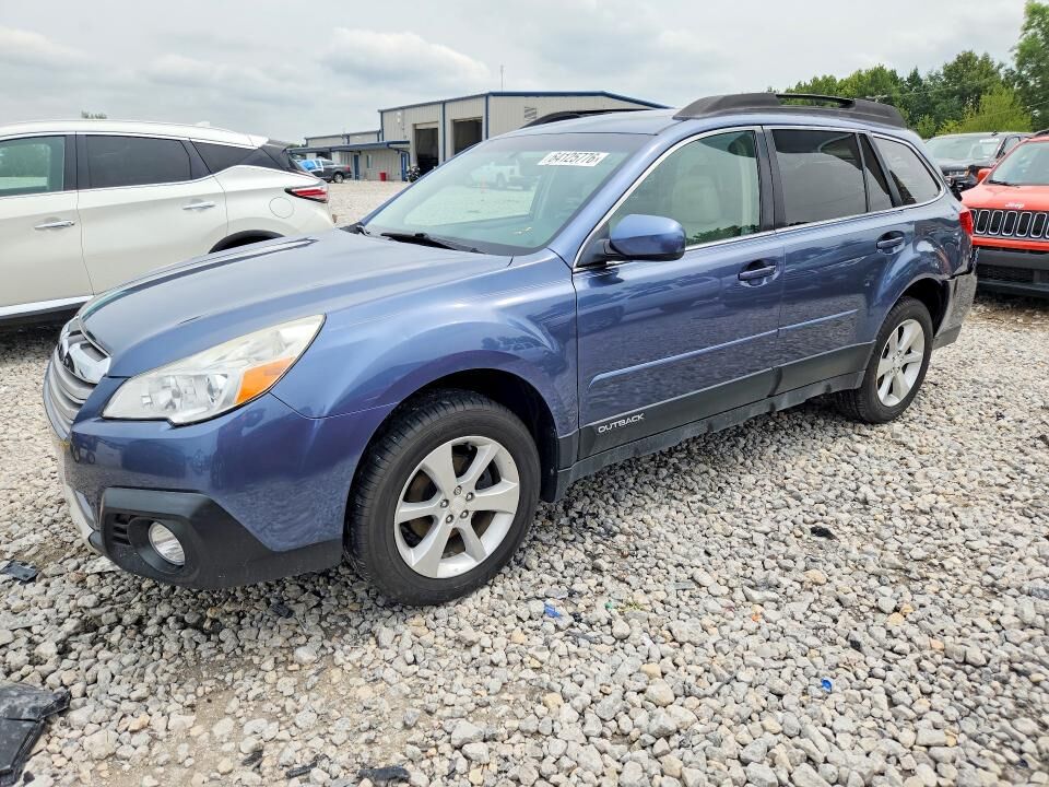 2013 SUBARU Outback