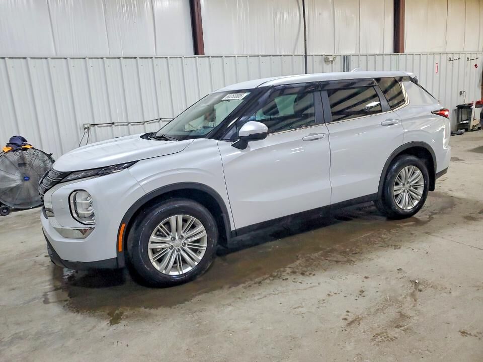 2022 MITSUBISHI Outlander