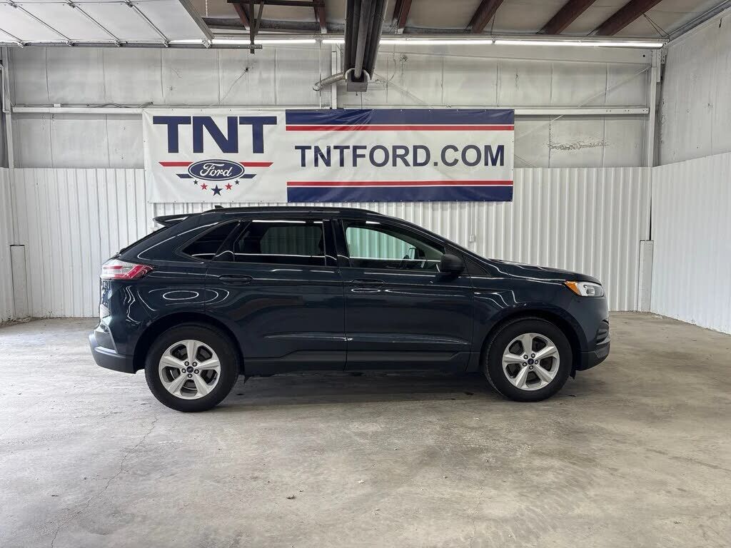 2022 FORD Edge