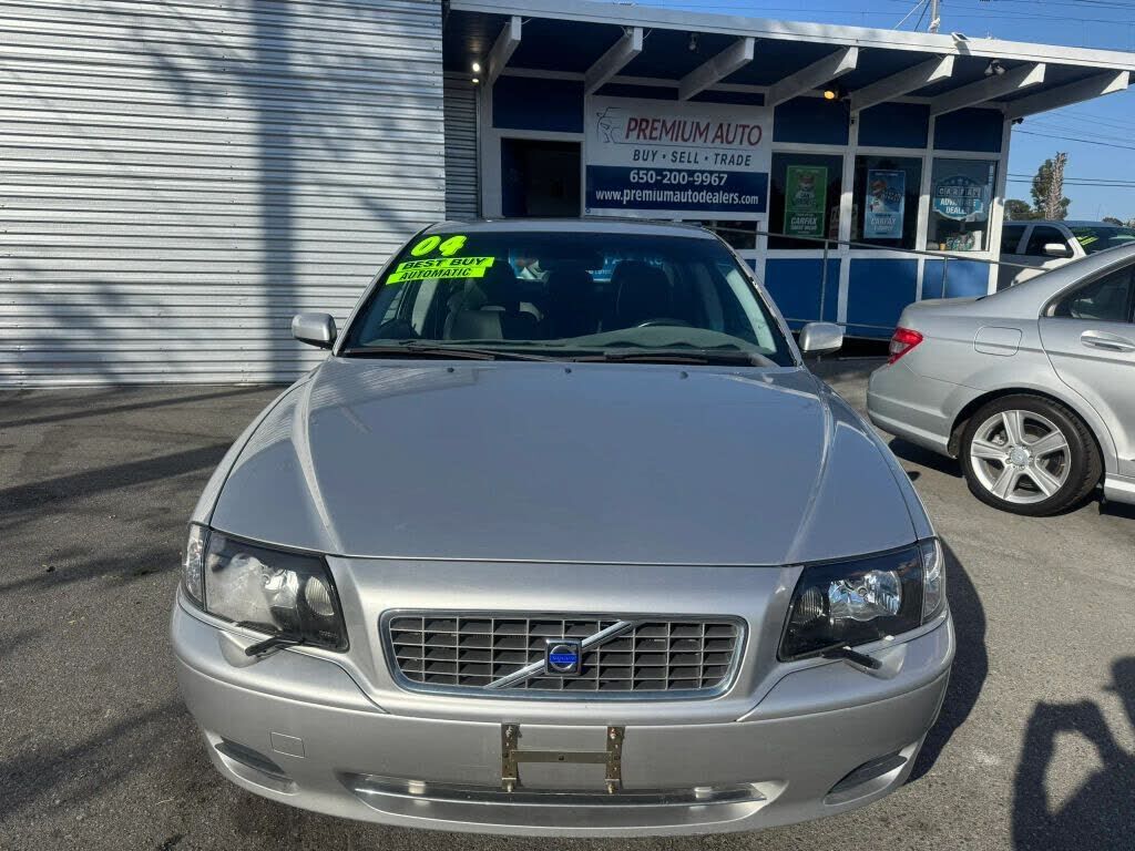 2004 VOLVO S80