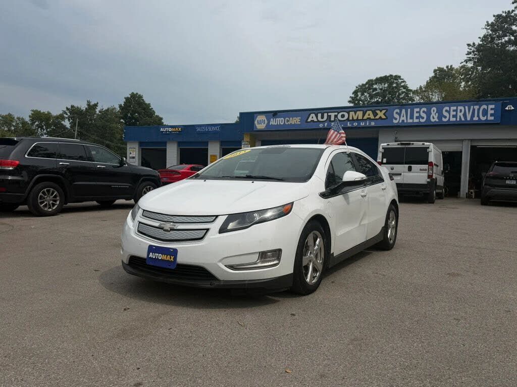 2013 CHEVROLET Volt