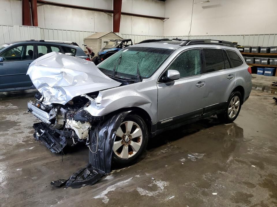 2012 SUBARU Outback