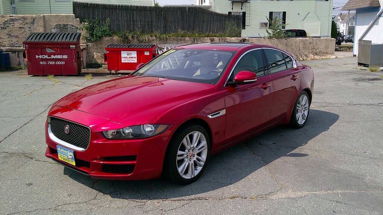 2017 JAGUAR XE