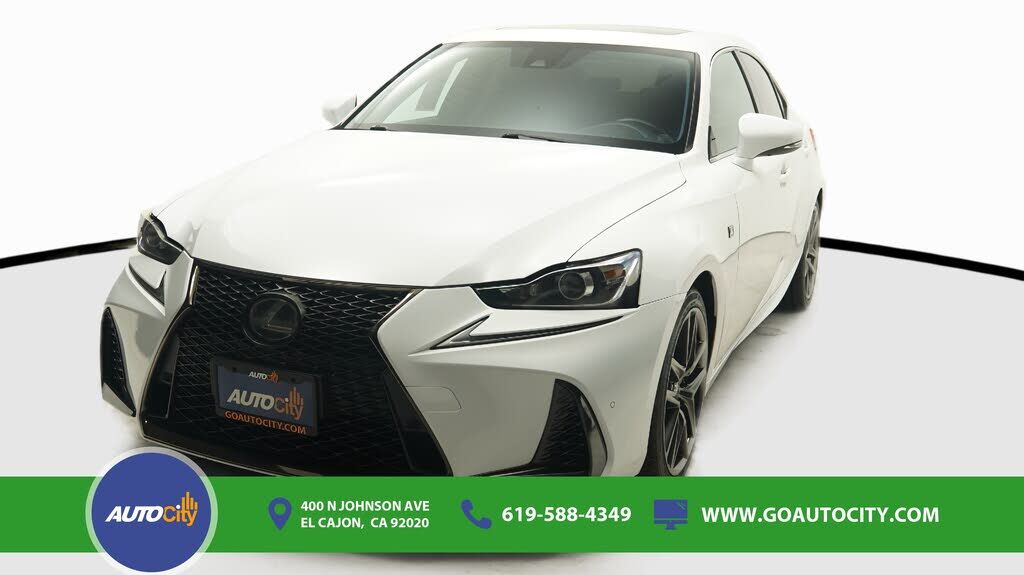 2019 LEXUS IS