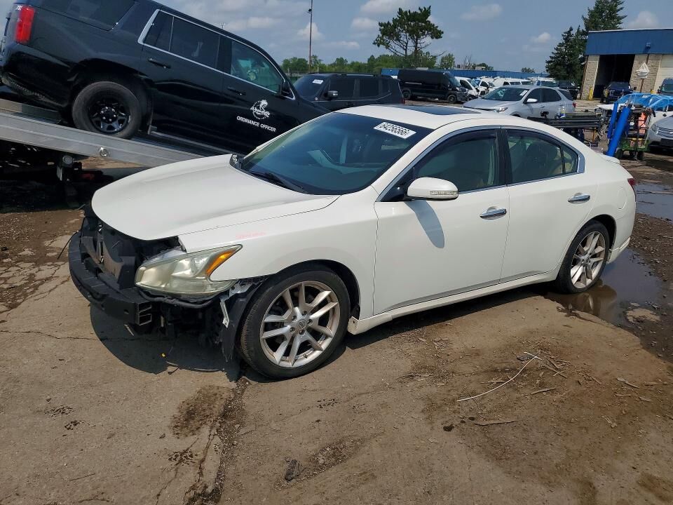 2011 NISSAN Maxima