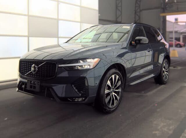 2025 VOLVO XC60