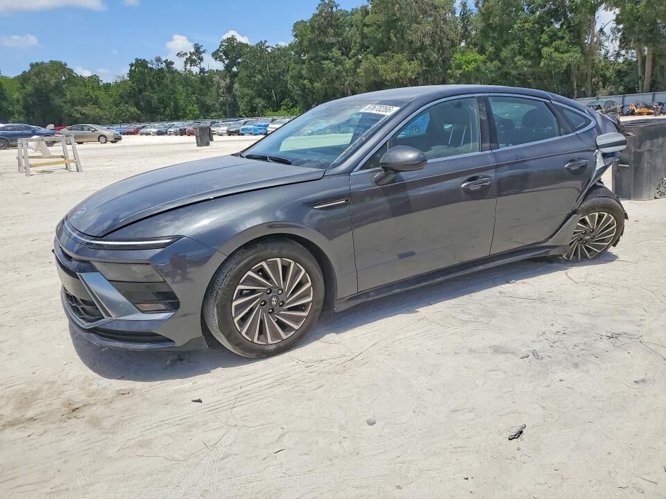 2025 HYUNDAI Sonata