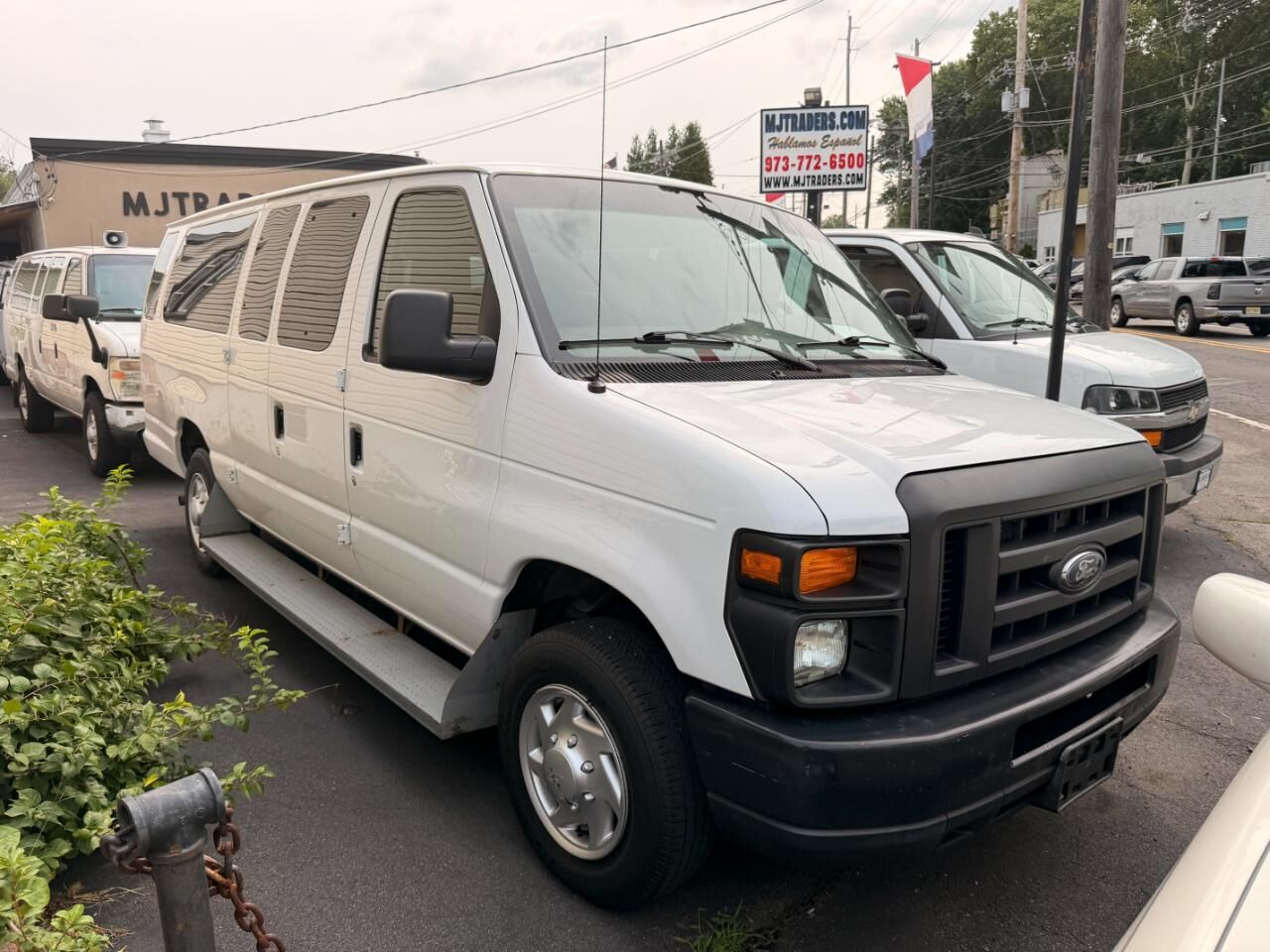 2011 FORD E-150