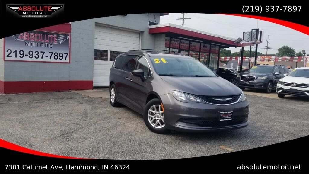 2021 CHRYSLER Voyager