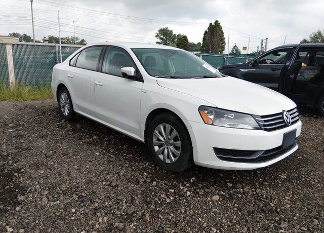 2015 VOLKSWAGEN Passat