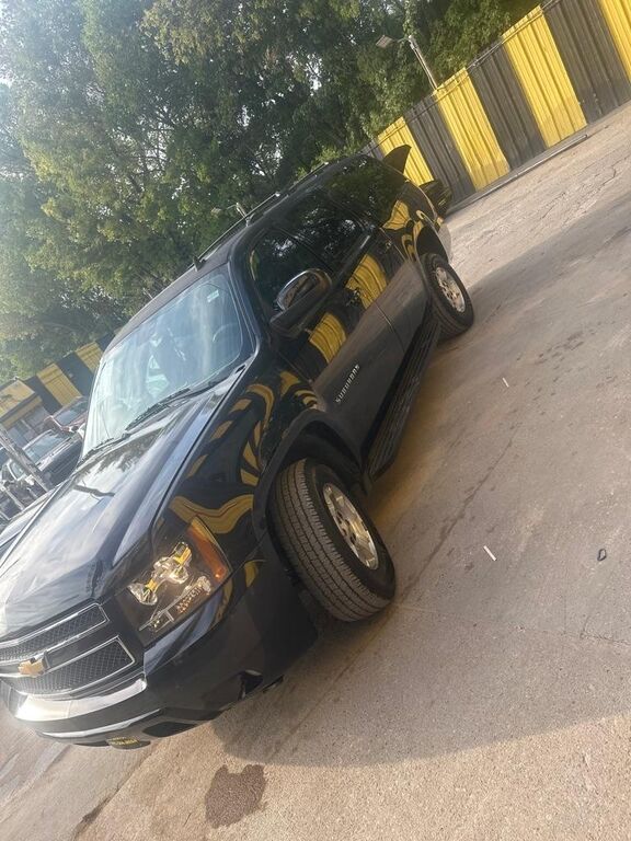 2013 CHEVROLET Suburban