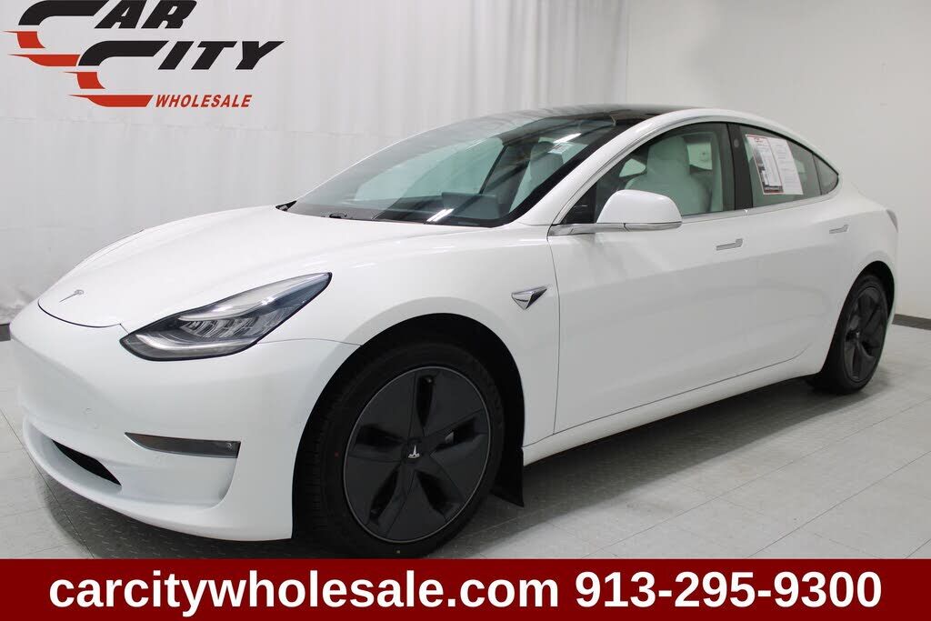 2020 TESLA Model 3