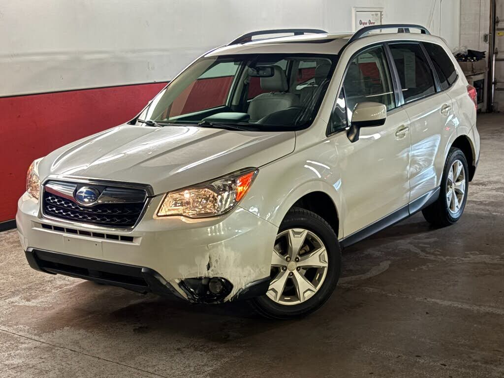 2016 SUBARU Forester