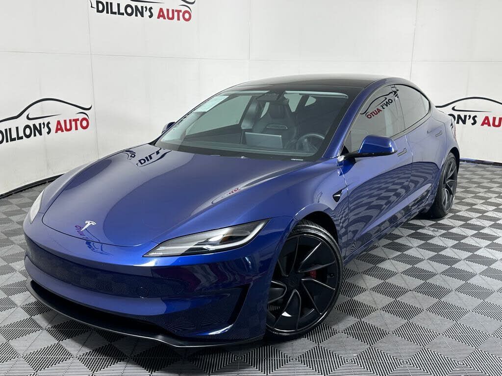 2024 TESLA Model 3