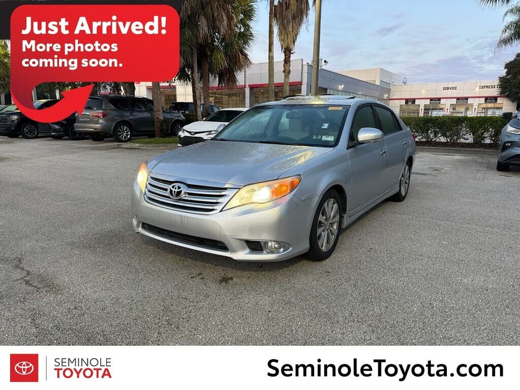 2012 TOYOTA Avalon