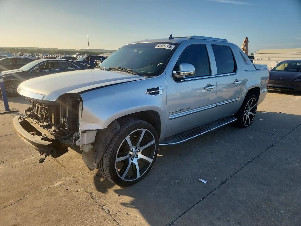 2011 CADILLAC Escalade
