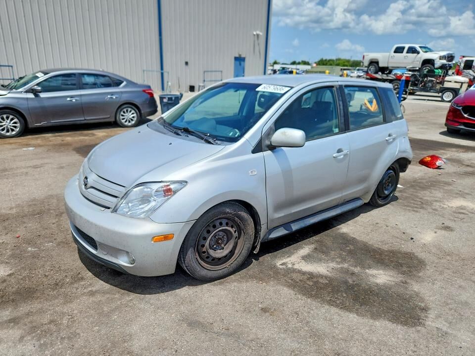2005 TOYOTA SCION