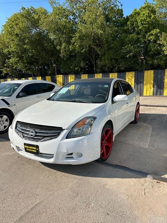 2010 NISSAN Altima