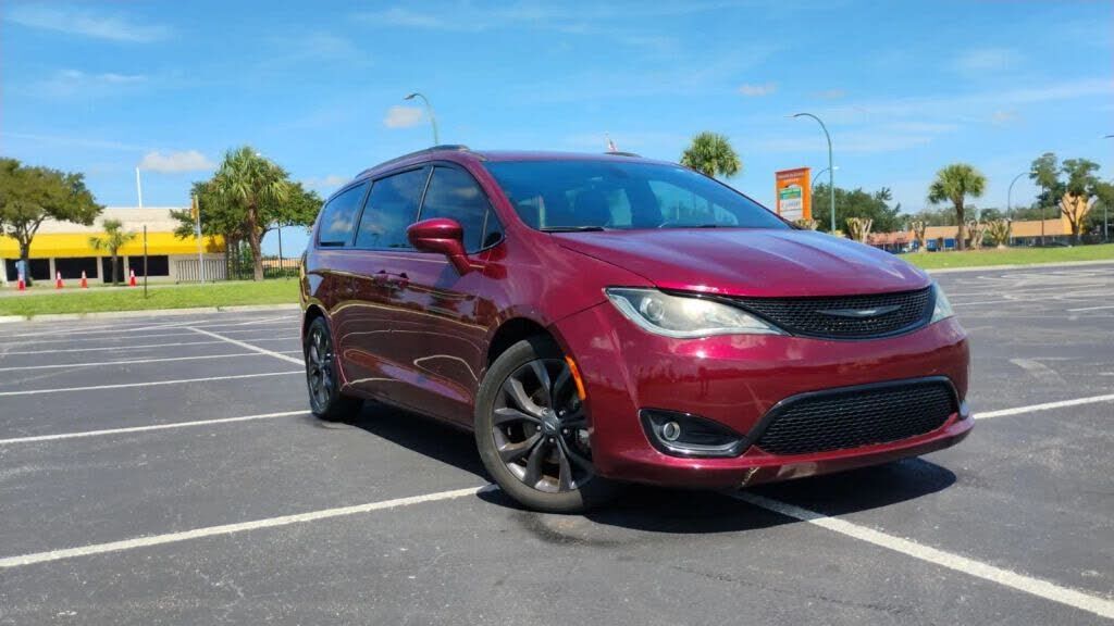 2019 CHRYSLER Pacifica