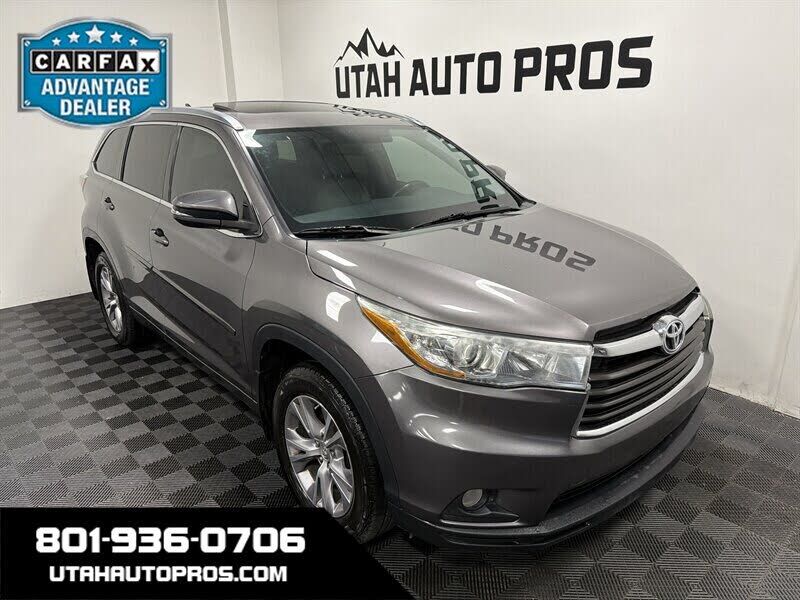2015 TOYOTA Highlander