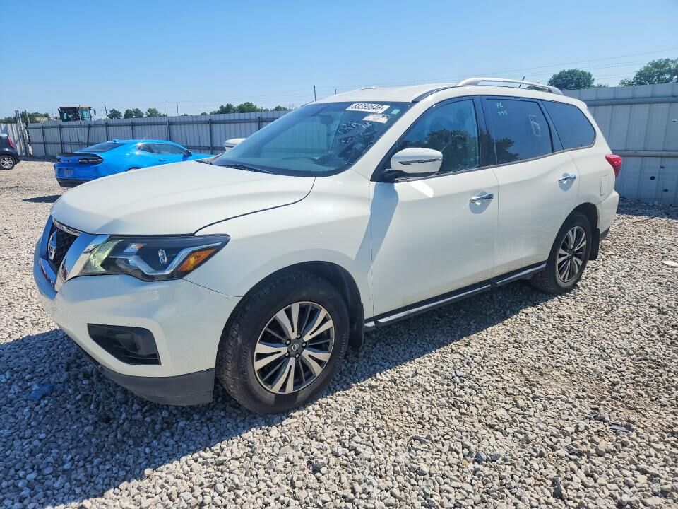 2017 NISSAN Pathfinder