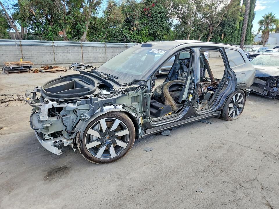 2025 VOLVO EX90