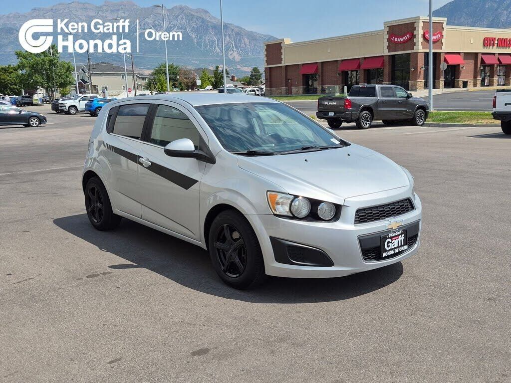 2015 CHEVROLET Sonic