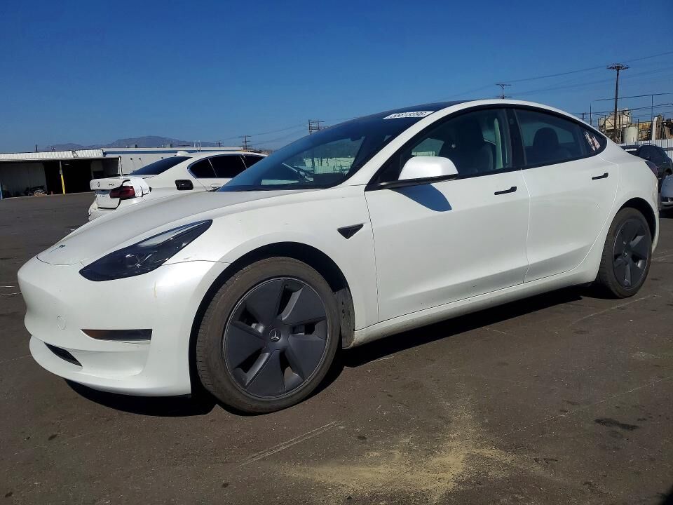 2023 TESLA Model 3