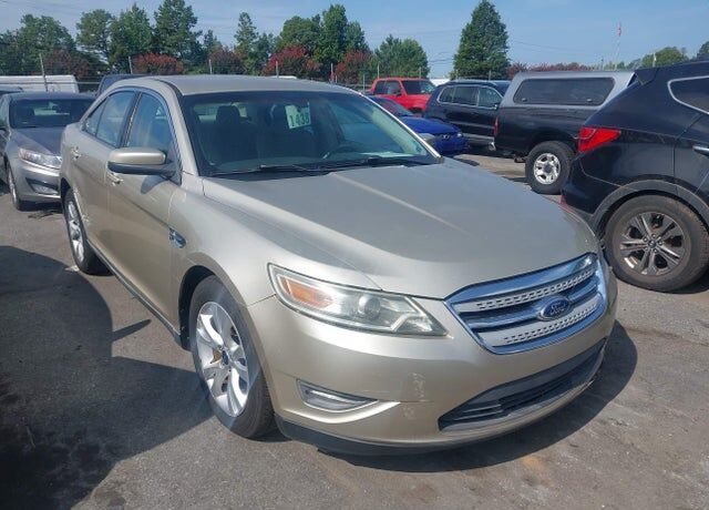 2010 FORD Taurus