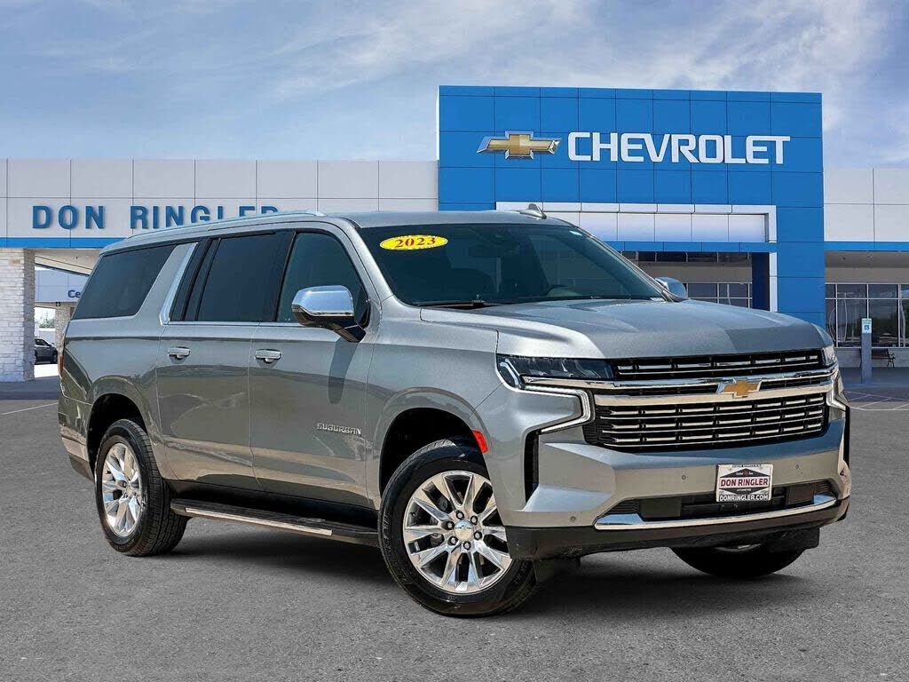 2023 CHEVROLET Suburban