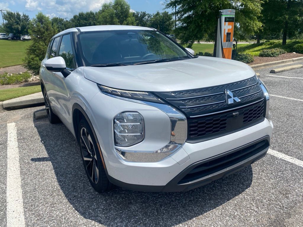 2022 MITSUBISHI Outlander