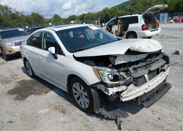 2015 SUBARU Legacy
