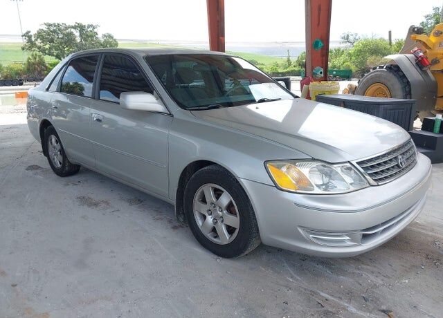 2003 TOYOTA Avalon