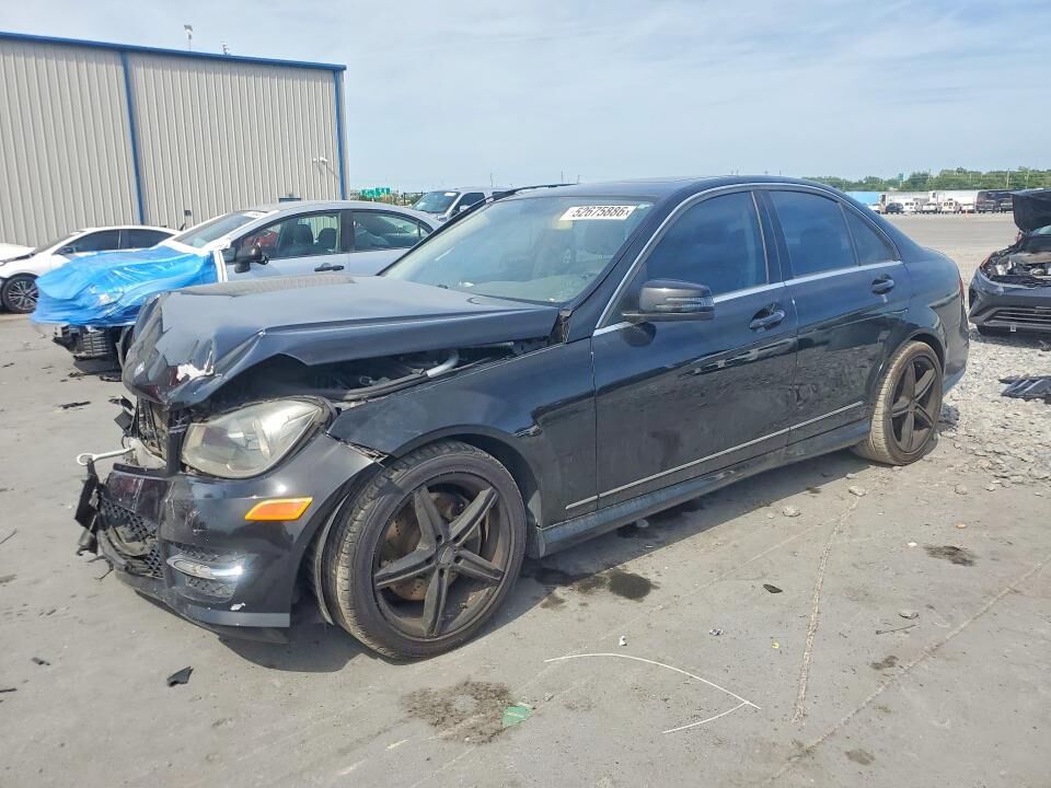 2014 MERCEDES-BENZ C-Class