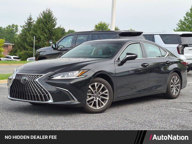 2024 LEXUS ES