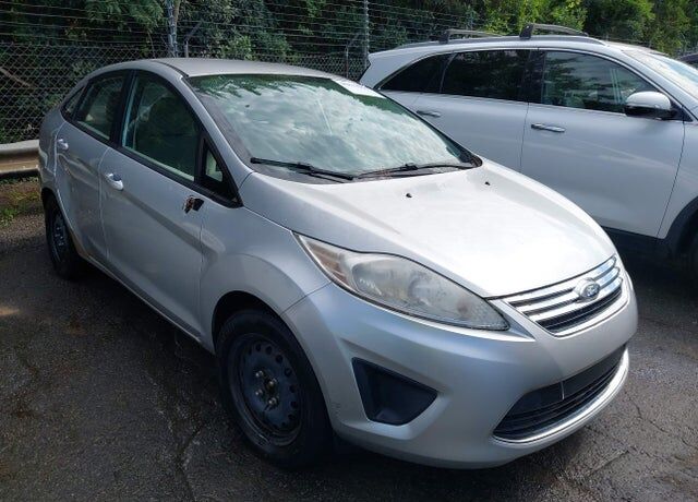 2013 FORD Fiesta