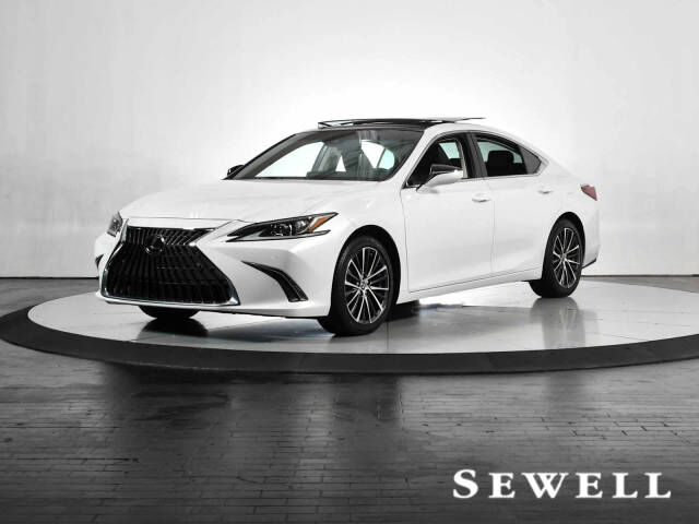 2024 LEXUS ES
