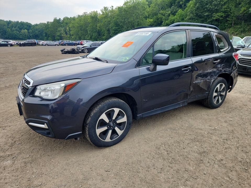 2017 SUBARU Forester