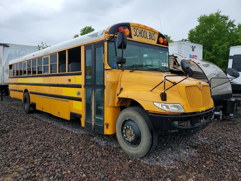 2013 IC BUS PB105