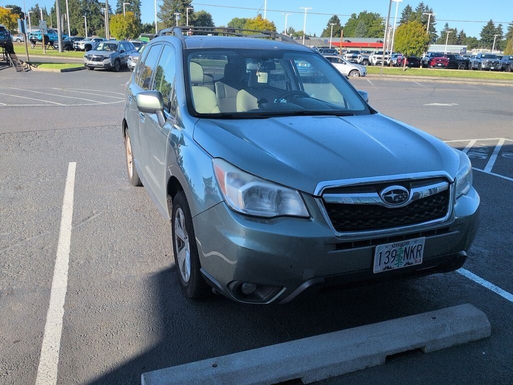 2015 SUBARU Forester