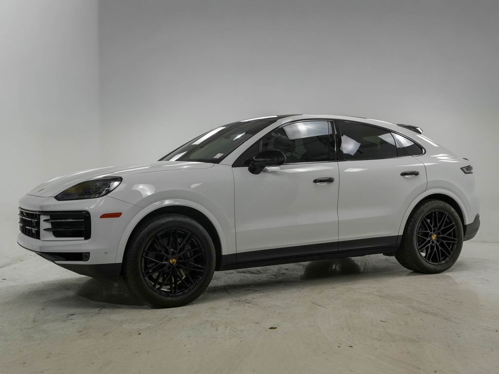 2024 PORSCHE Cayenne