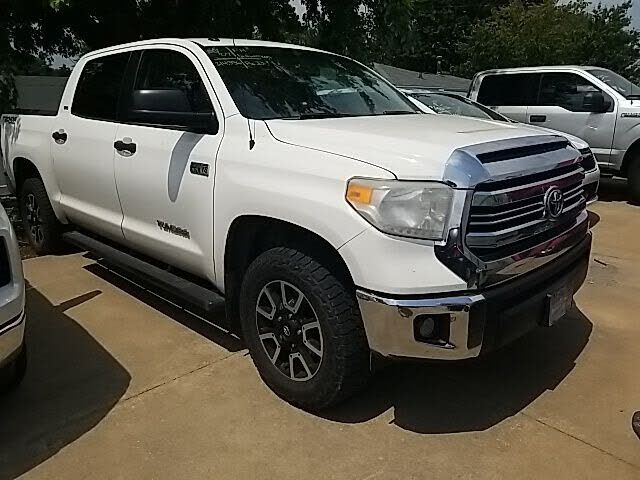 2017 TOYOTA Tundra