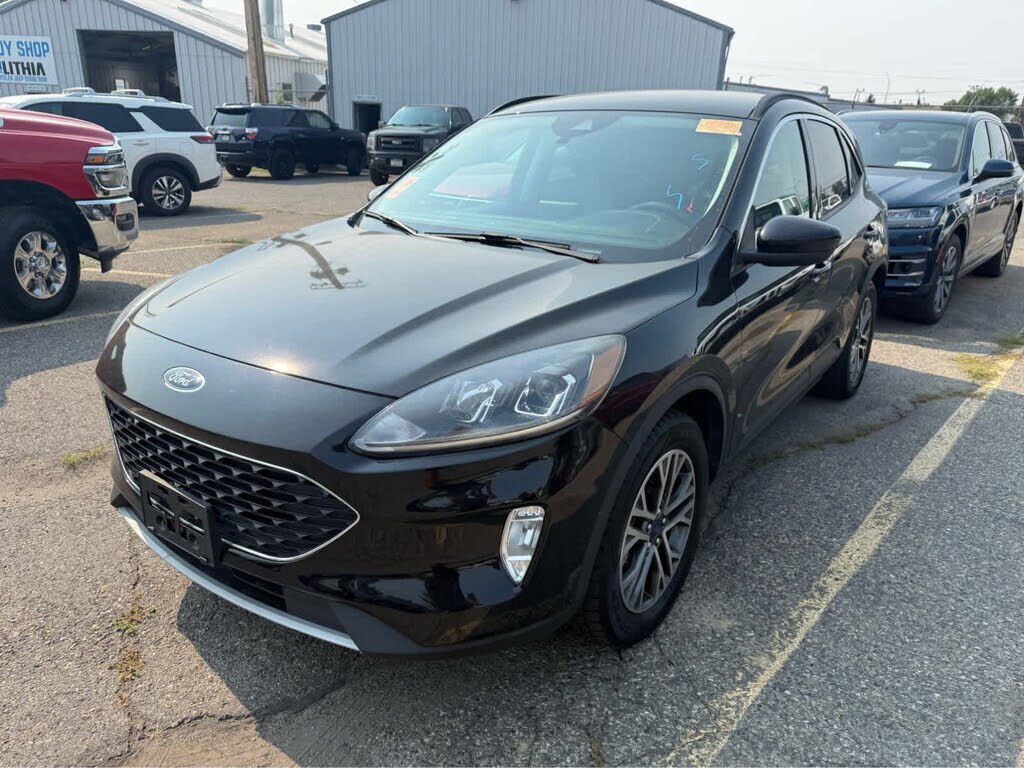 2021 FORD Escape