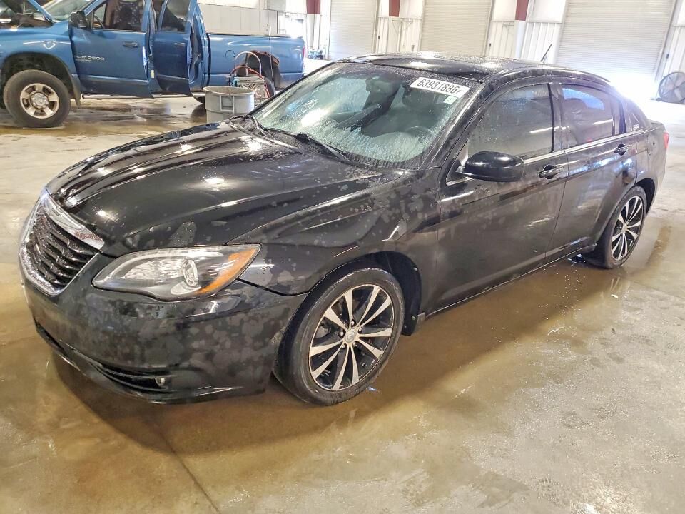 2011 CHRYSLER 200