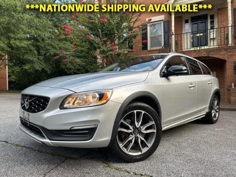 2017 VOLVO V60CC