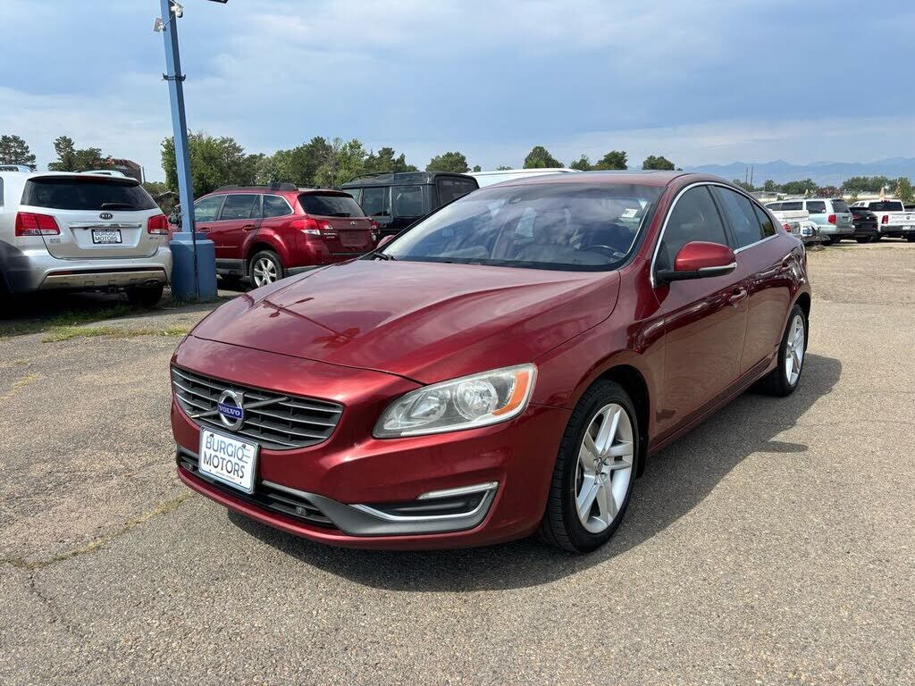 2015 VOLVO S60