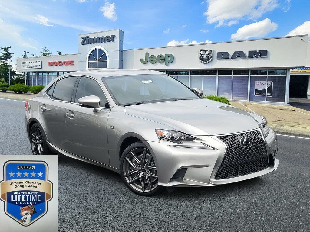 2016 LEXUS IS