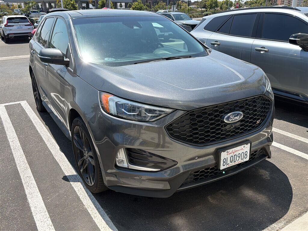 2019 FORD Edge