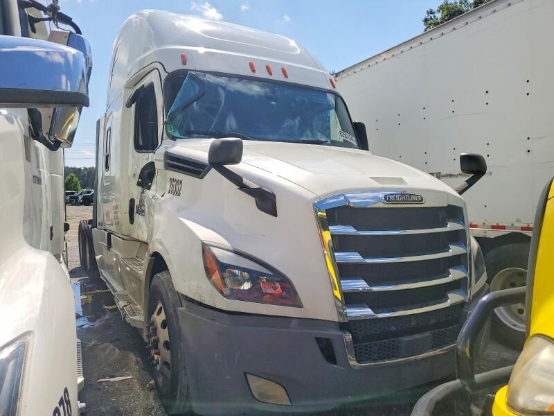 2019 FREIGHTLINER New Cascadia 126" Sleepercab